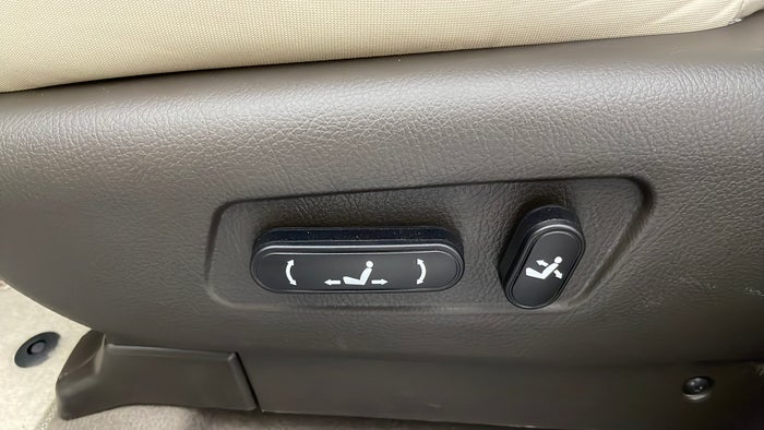 Kia Mohave-Driver Side Adjustment Panel
