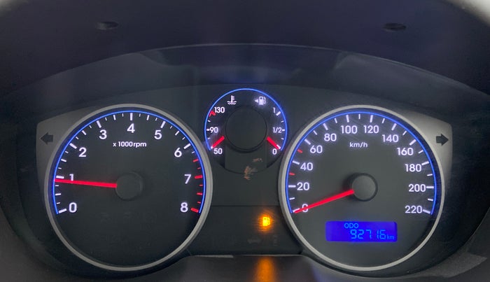 2013 Hyundai i20 MAGNA (O) 1.2, Petrol, Manual, 92,716 km, Odometer Image