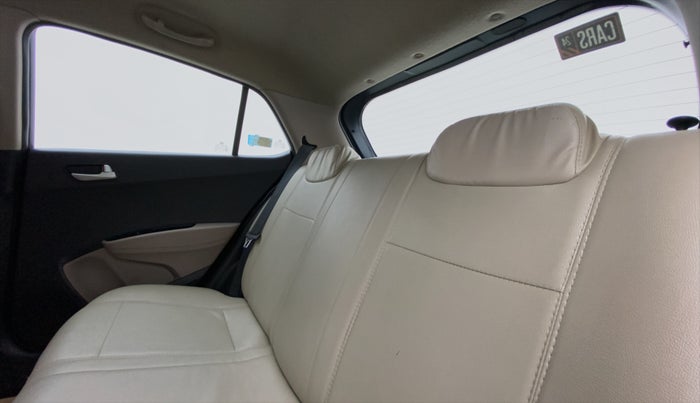 2015 Hyundai Grand i10 SPORTZ 1.2 KAPPA VTVT, Petrol, Manual, 51,228 km, Right Side Rear Door Cabin