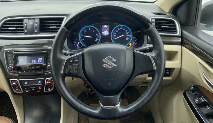2016 Maruti Ciaz  ZDI SHVS, Diesel, Manual, 64,065 km, Steering Wheel Close Up