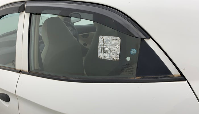2018 Hyundai Eon ERA + SE, Petrol, Manual, 18,495 km, Rear left door - Weather strip has minor damage