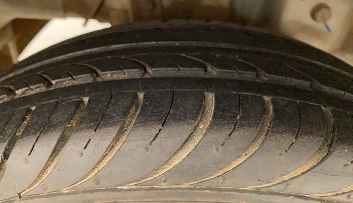 2018 Hyundai Eon ERA + SE, Petrol, Manual, 18,495 km, Right Rear Tyre Tread
