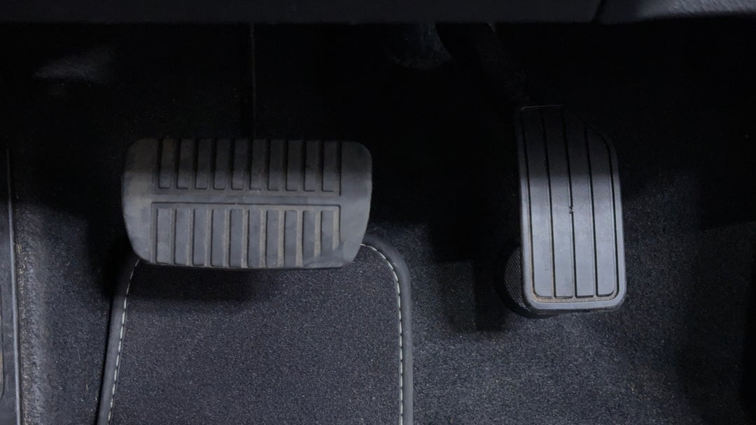 Pedals and Footmat