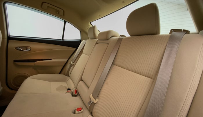 2018 Toyota YARIS V CVT, Petrol, Automatic, 18,392 km, Right Side Rear Door Cabin