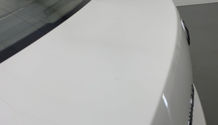 2011 Volkswagen Vento TRENDLINE 1.6, Petrol, Manual, 41,020 km, Dicky (Boot door) - Slightly dented