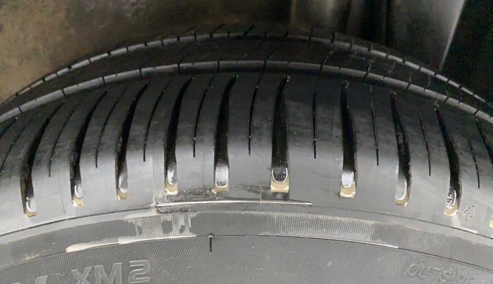 2010 Maruti Ritz ZXI, Petrol, Manual, 19,108 km, Left Rear Tyre Tread