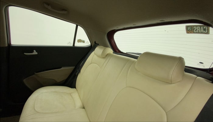 2015 Hyundai Grand i10 ASTA AT 1.2 KAPPA VTVT, Petrol, Automatic, 47,122 km, Right Side Rear Door Cabin