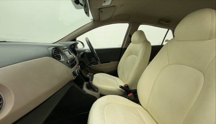 2015 Hyundai Grand i10 ASTA AT 1.2 KAPPA VTVT, Petrol, Automatic, 47,122 km, Right Side Front Door Cabin