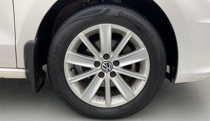 2016 Volkswagen Vento HIGHLINE TDI AT, Diesel, Automatic, 78,659 km, Right Front Wheel
