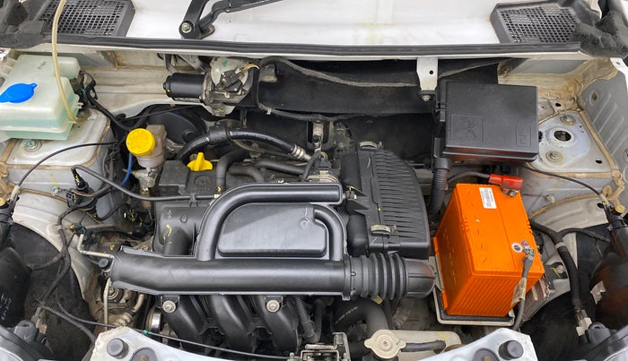 2018 Renault Kwid 1.0 RXT Opt, Petrol, Manual, 17,371 km, Open Bonet