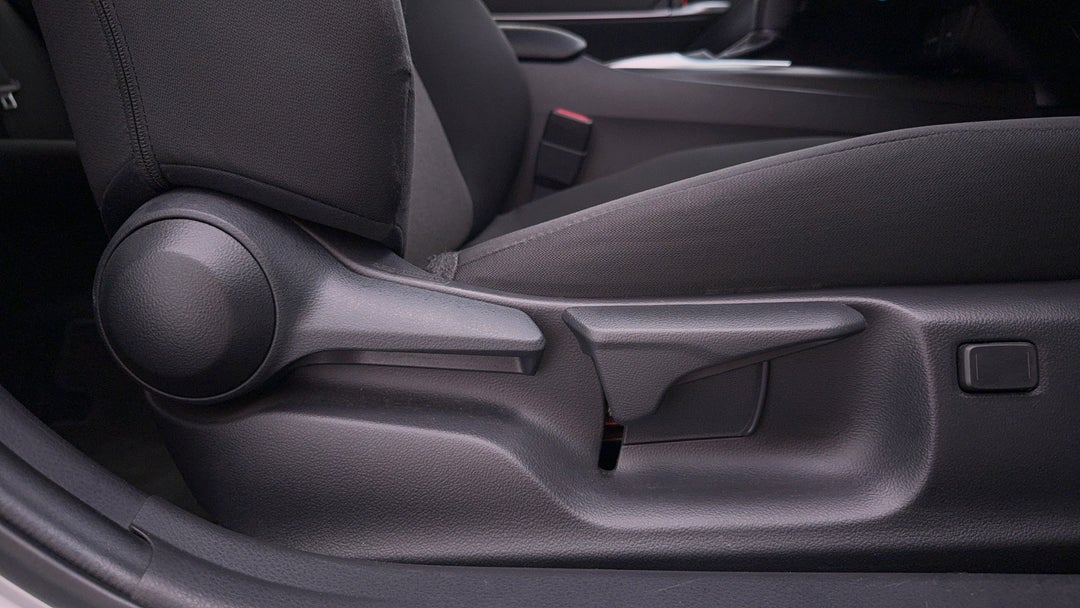 2024 Toyota Camry Ascent, Automatic, 50694 km, Drivers Side Adjustment Panel