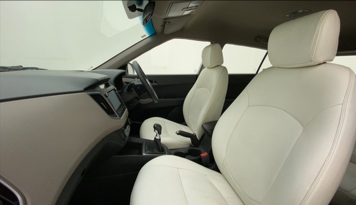 2017 Hyundai Creta SX PLUS 1.6 PETROL, Petrol, Manual, 72,313 km, Right Side Front Door Cabin