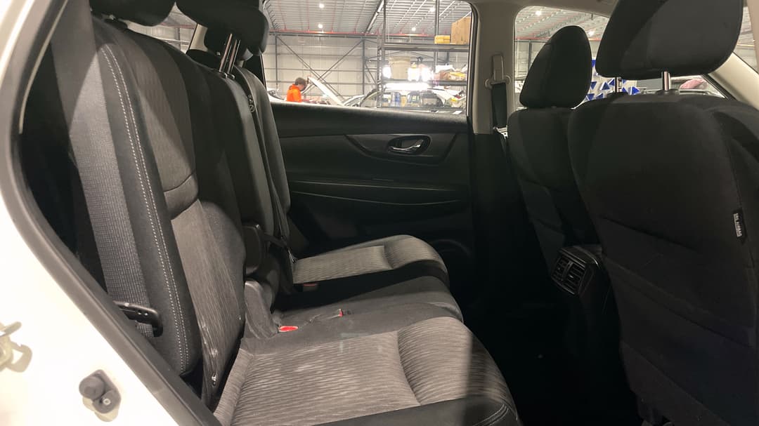 2018 Nissan X-trail St (2WD), Automatic, 125294 km, Right Side Rear Door Cabin View