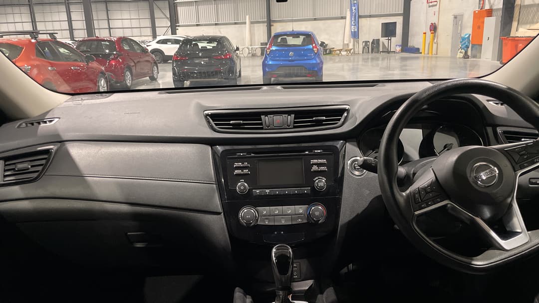 2018 Nissan X-trail St (2WD), Automatic, 125331 km, Dashboard View