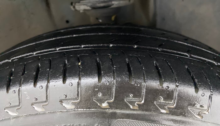 2017 Maruti IGNIS DELTA 1.2, Petrol, Manual, 21,465 km, Right Front Tyre Tread