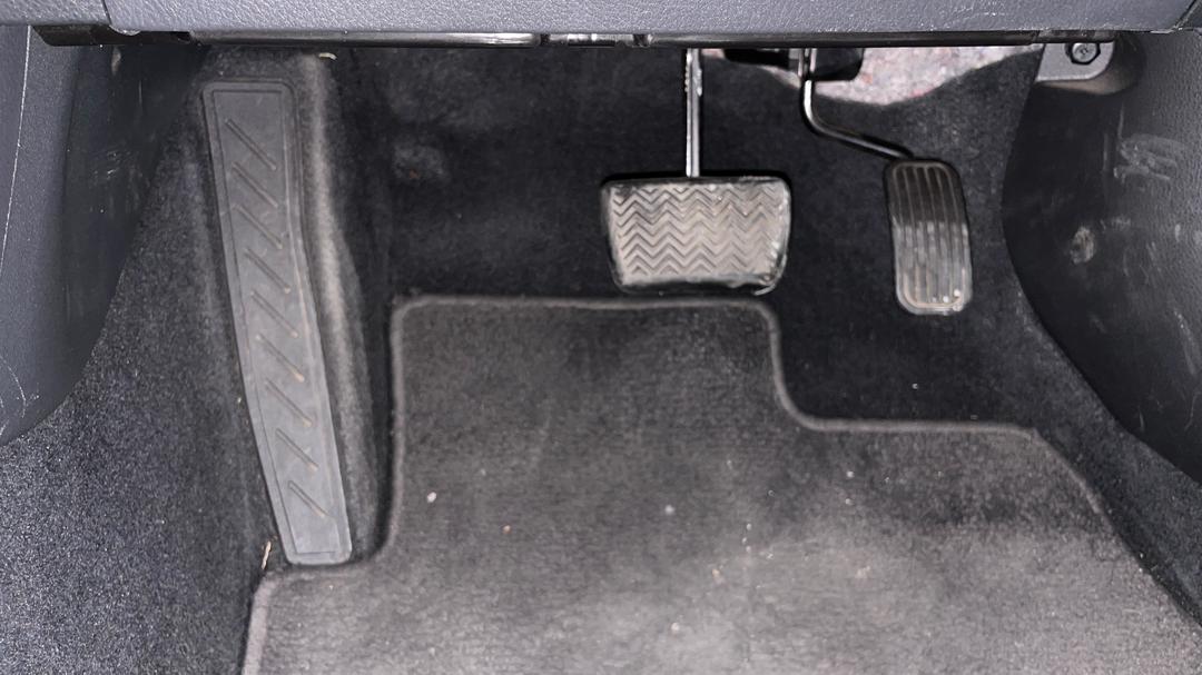 2023 Toyota C-HR Koba (2WD) Hybrid, Automatic, 62625 km, Pedals and Footmat