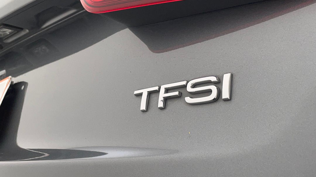 Badge (Boot Right Side)