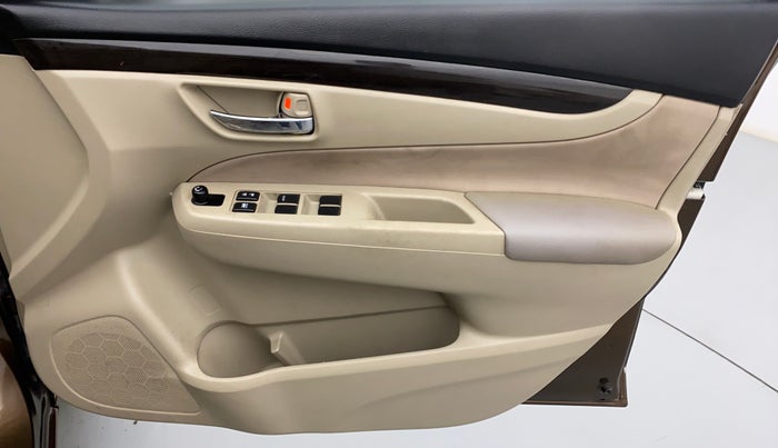2017 Maruti Ciaz SIGMA 1.4 VVT, Petrol, Manual, 75,398 km, Driver Side Door Panels Control