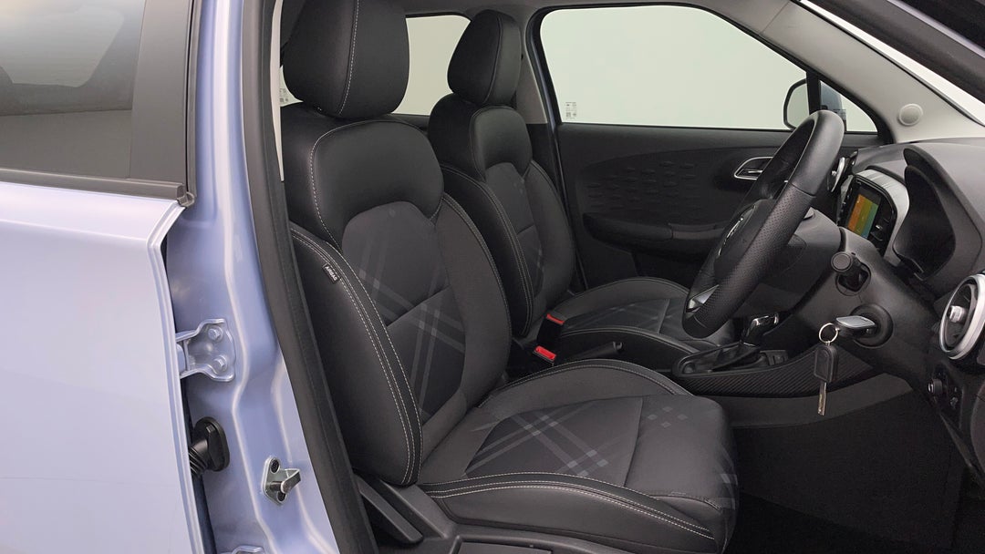 2022 MG 3 Excite (with Navigation), Automatic, 16973 km, Right Side Front Door Cabin View