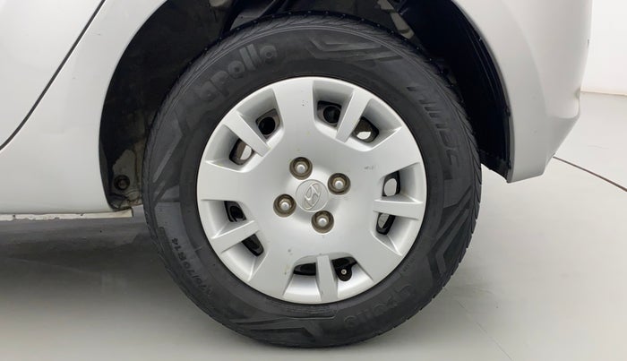 2014 Hyundai i20 MAGNA (O) 1.2, Petrol, Manual, 60,561 km, Left Rear Wheel