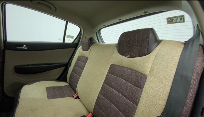 2014 Hyundai i20 MAGNA (O) 1.2, Petrol, Manual, 60,561 km, Right Side Rear Door Cabin