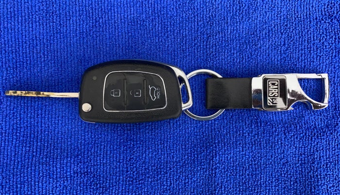 2014 Hyundai i20 MAGNA (O) 1.2, Petrol, Manual, 60,561 km, Key Close Up
