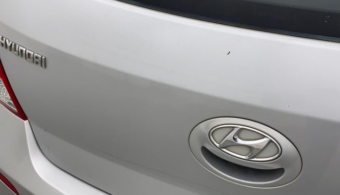 2014 Hyundai i20 MAGNA (O) 1.2, Petrol, Manual, 60,561 km, Dicky (Boot door) - Paint has minor damage