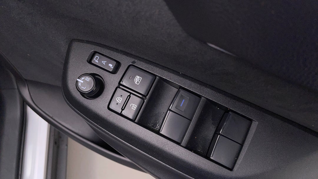 Drivers Side Door Panel Controls