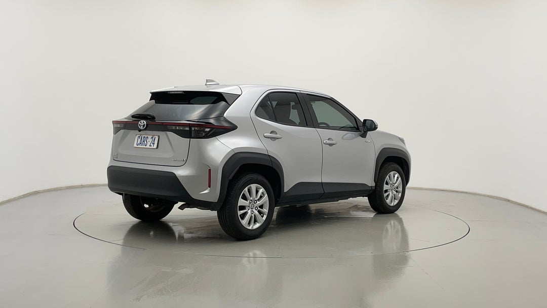 Right Back Diagonal (45- Degree) View