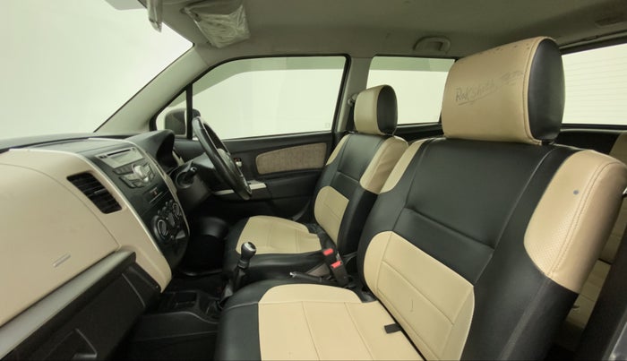 2016 Maruti Wagon R 1.0 VXI, Petrol, Manual, 77,225 km, Right Side Front Door Cabin