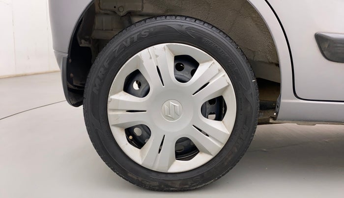 2016 Maruti Wagon R 1.0 VXI, Petrol, Manual, 77,225 km, Right Rear Wheel