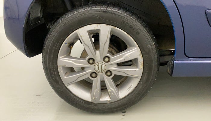 2014 Maruti Wagon R Stingray VXI, Petrol, Manual, 53,269 km, Right Rear Wheel