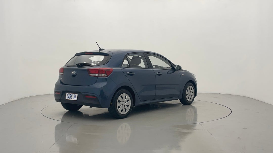 Right Back Diagonal (45- Degree) View