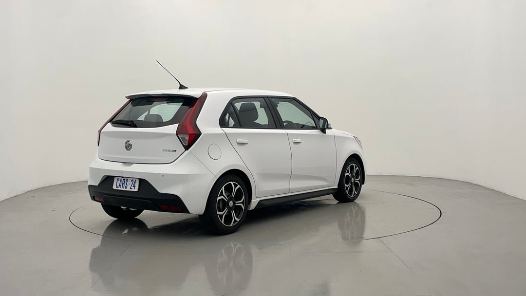 Right Back Diagonal (45- Degree) View