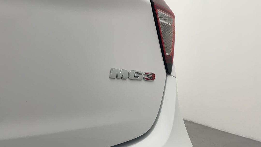 Badge (Boot Right Side)