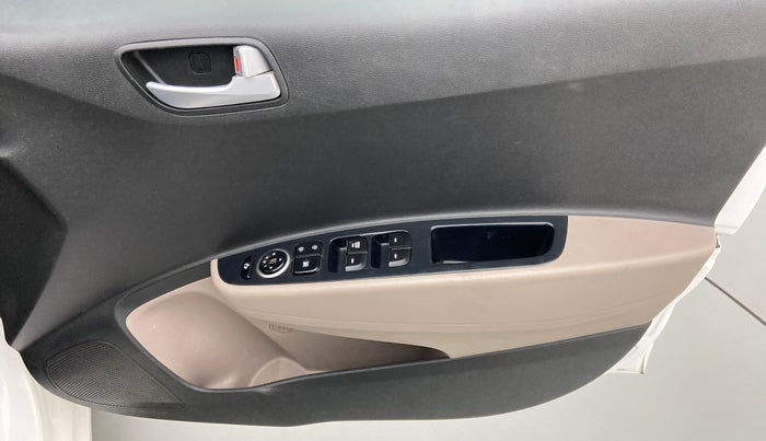 2020 Hyundai Grand i10 SPORTZ 1.2 KAPPA VTVT, Petrol, Manual, 73,680 km, Driver Side Door Panels Control