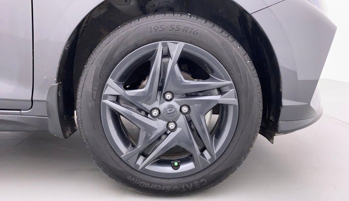 2022 Hyundai NEW I20 SPORTZ 1.2 MT, Petrol, Manual, 5,009 km, Right Front Wheel