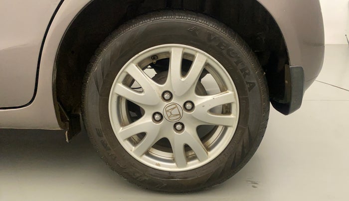 2012 Honda Brio V MT, Petrol, Manual, 61,764 km, Left Rear Wheel