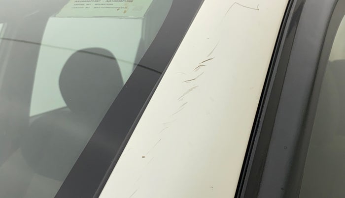 2018 Mahindra XUV500 W9 1.99, Diesel, Manual, 40,038 km, Left A pillar - Minor scratches