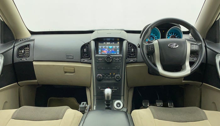 2018 Mahindra XUV500 W9 1.99, Diesel, Manual, 40,038 km, Dashboard