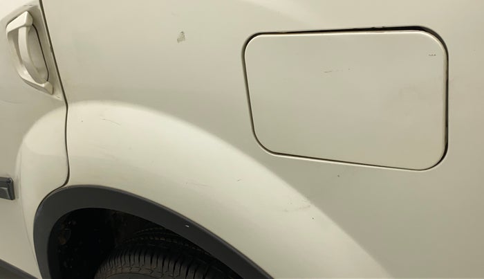 2018 Mahindra XUV500 W9 1.99, Diesel, Manual, 40,038 km, Left quarter panel - Minor scratches