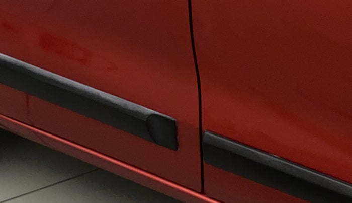 2016 Maruti Wagon R 1.0 VXI AMT, Petrol, Automatic, 23,600 km, Right rear door - Paint has faded