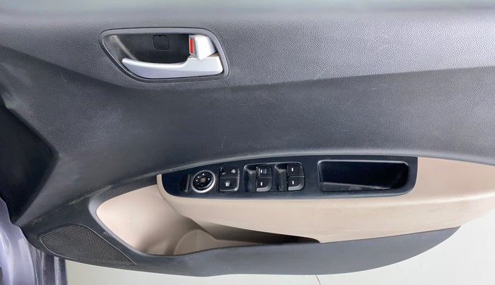 2017 Hyundai Grand i10 Sportz(O) 1.2 MT, Petrol, Manual, 38,870 km, Driver Side Door Panels Control