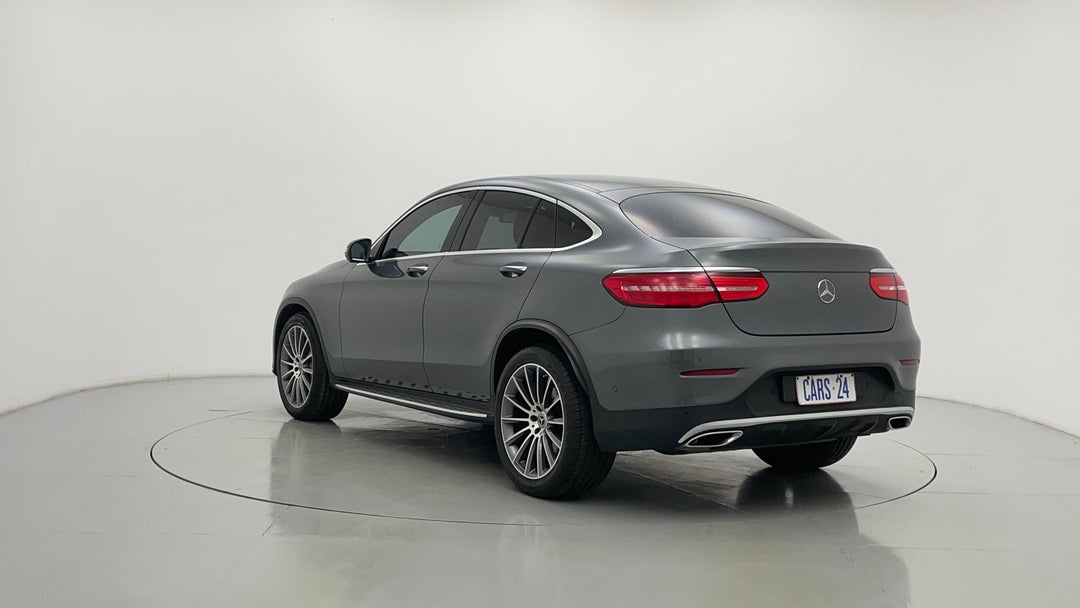 Left Back Diagonal (45- Degree) View