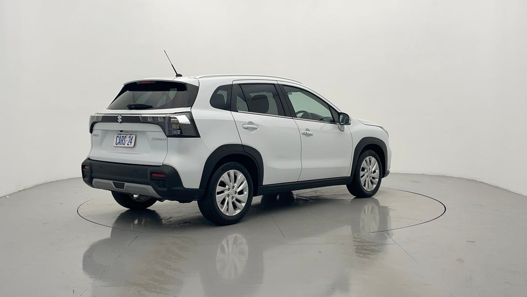 Right Back Diagonal (45- Degree) View