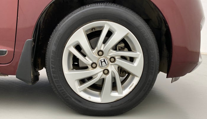 2017 Honda Jazz 1.2 V AT, Petrol, Automatic, 33,686 km, Right Front Wheel