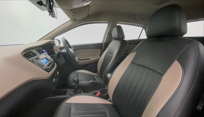2017 Hyundai Elite i20 SPORTZ 1.2, Petrol, Manual, 53,433 km, Right Side Front Door Cabin View
