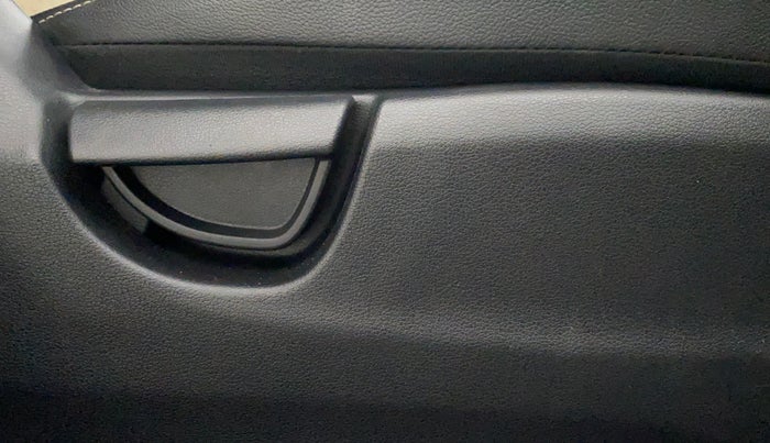 2019 Hyundai NEW SANTRO 1.1 SPORTS AMT, Petrol, Automatic, 6,303 km, Driver Side Adjustment Panel