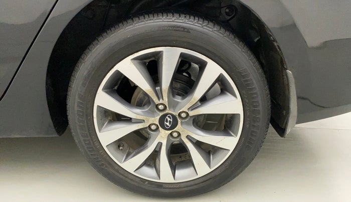 2016 Hyundai Verna 1.6 CRDI SX, Diesel, Manual, 54,525 km, Left Rear Wheel