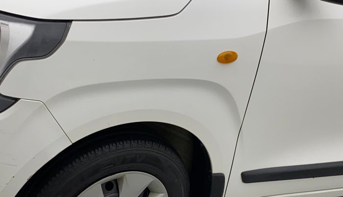 2020 Maruti New Wagon-R VXI 1.2, Petrol, Manual, 25,503 km, Left fender - Slightly dented